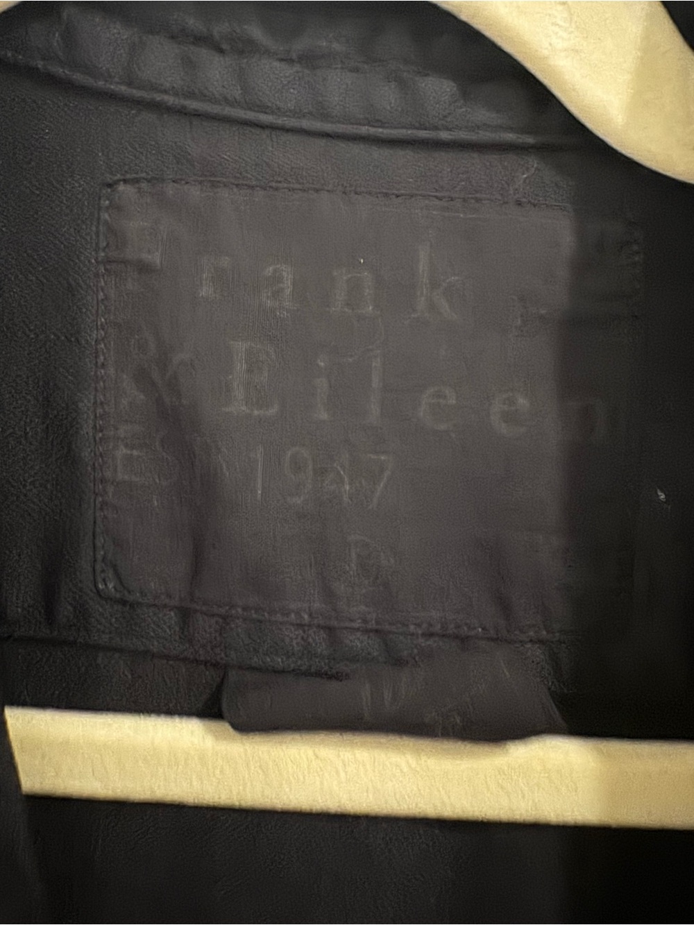 Frank & Eileen Black Casual Long-Sleeve Button-Down Shirt - Picture 2 of 6